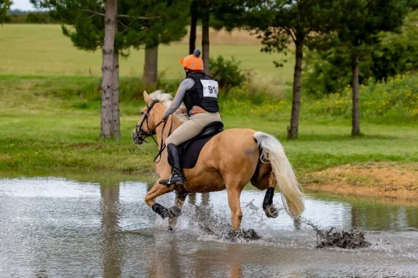 cross country horse riding